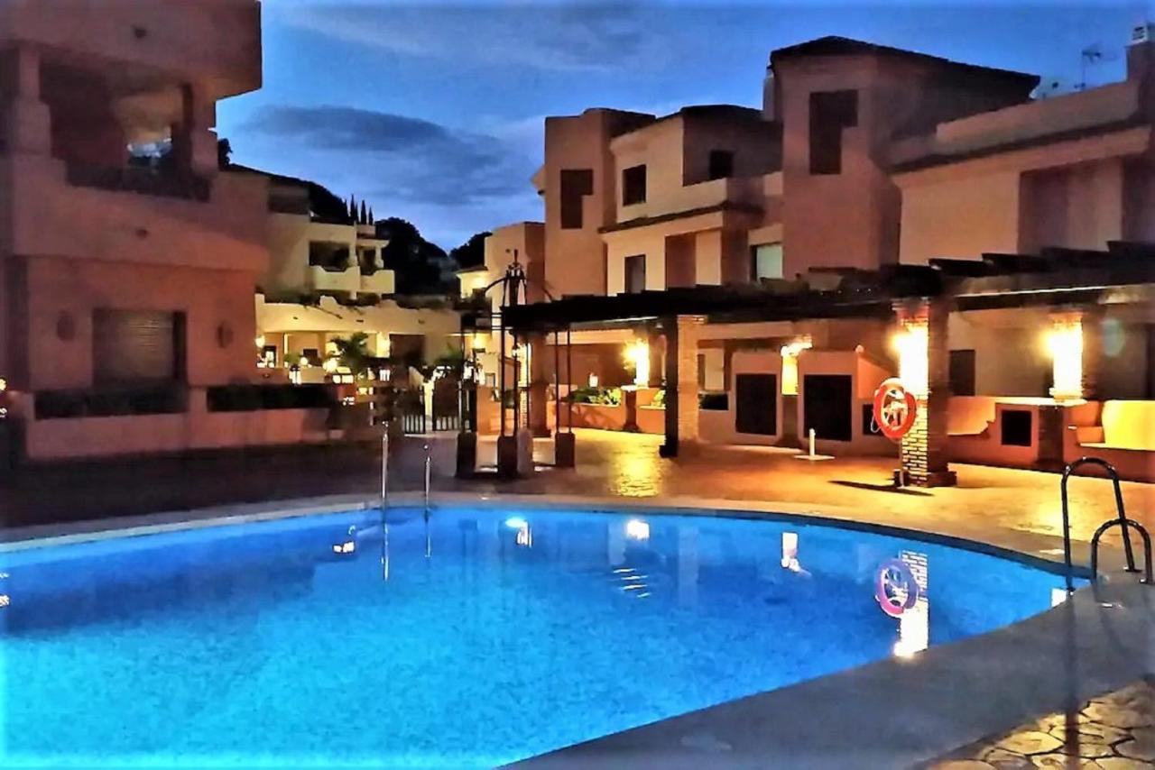 אסטפונה Elegant 2Br Apartment Puerto Banus Marbella Just 12 Minutes Away By G00Giemaps מראה חיצוני תמונה